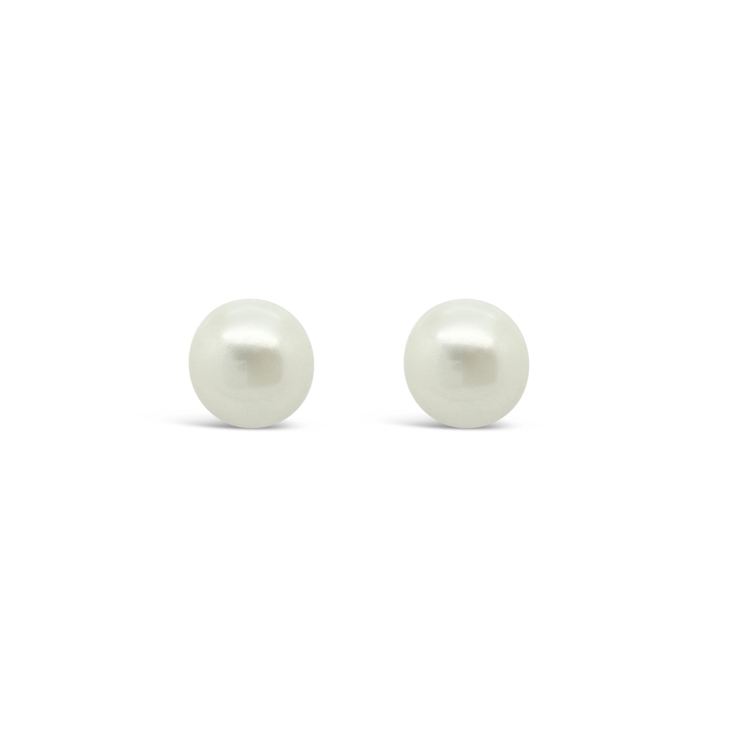 Button Pearl Studs