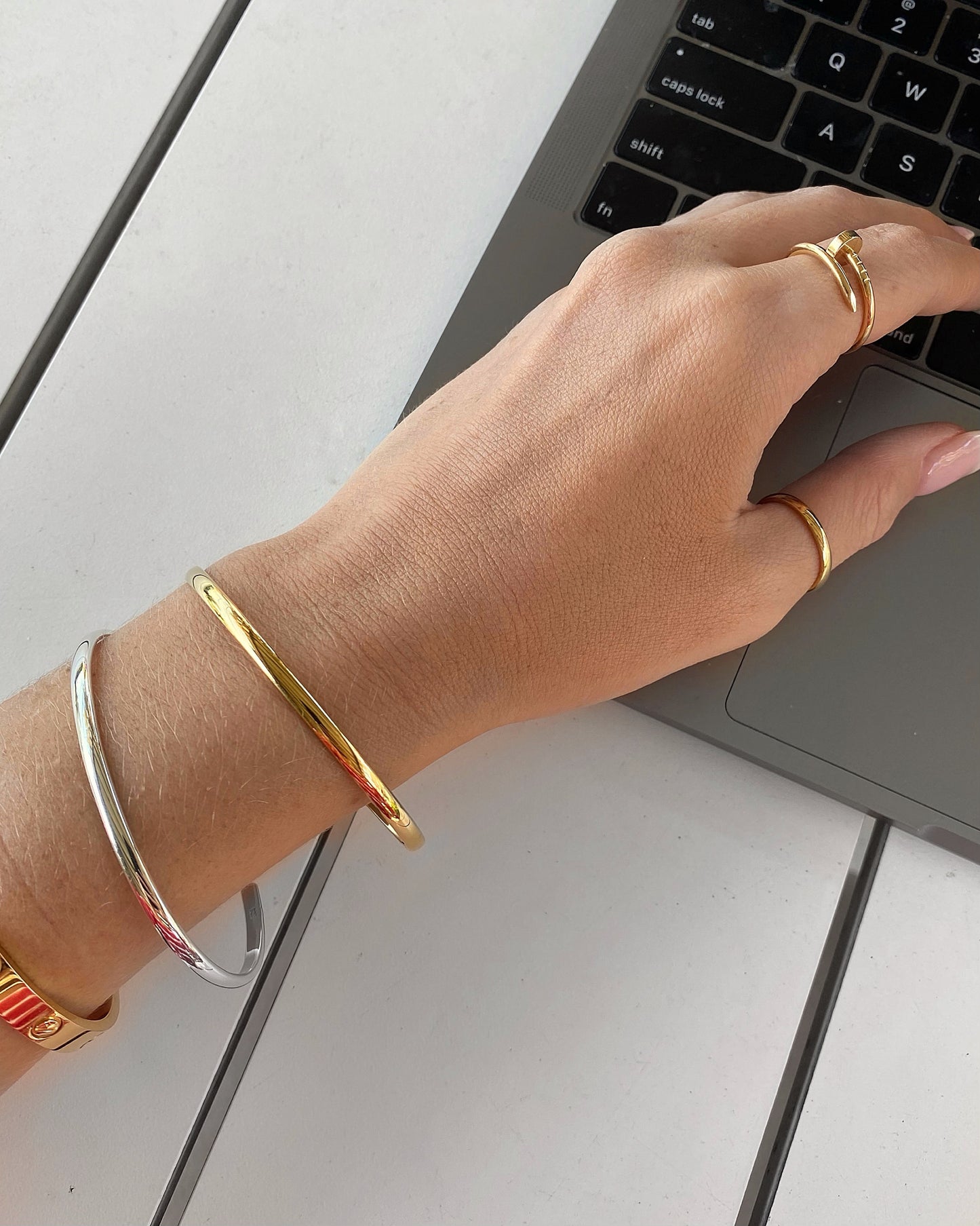 Minimalist Ring, Gold