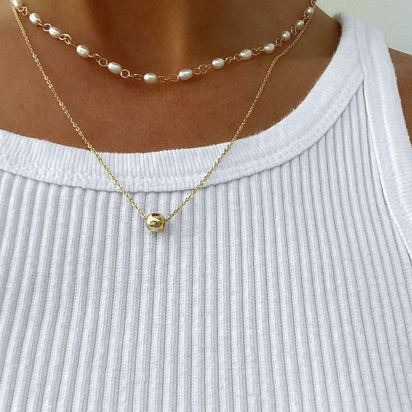 Tiny Ball Necklace Gold