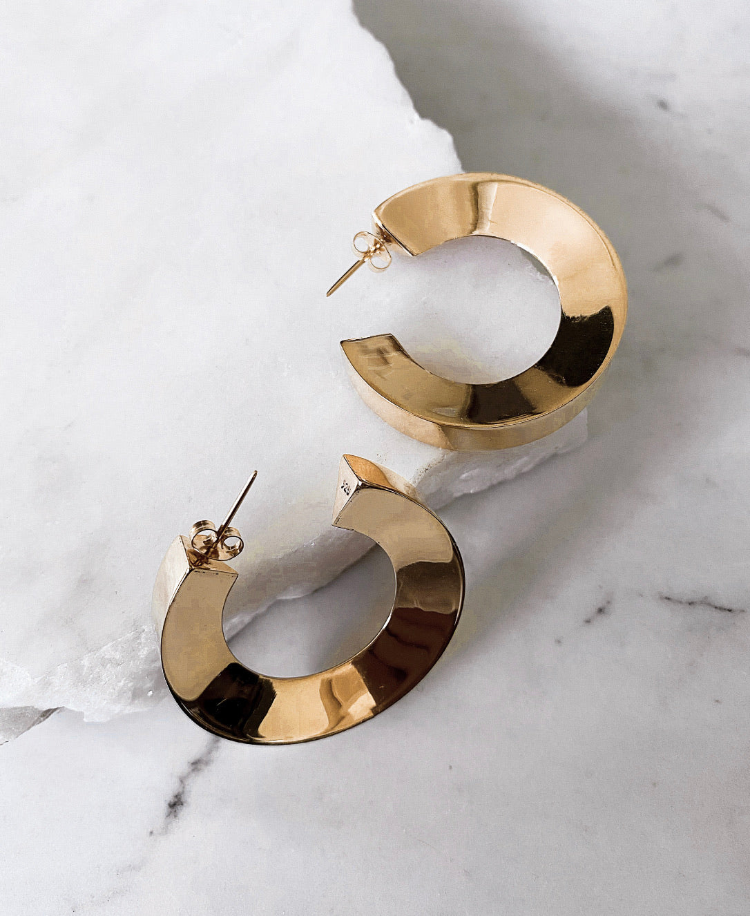 Strict Hoops, Gold