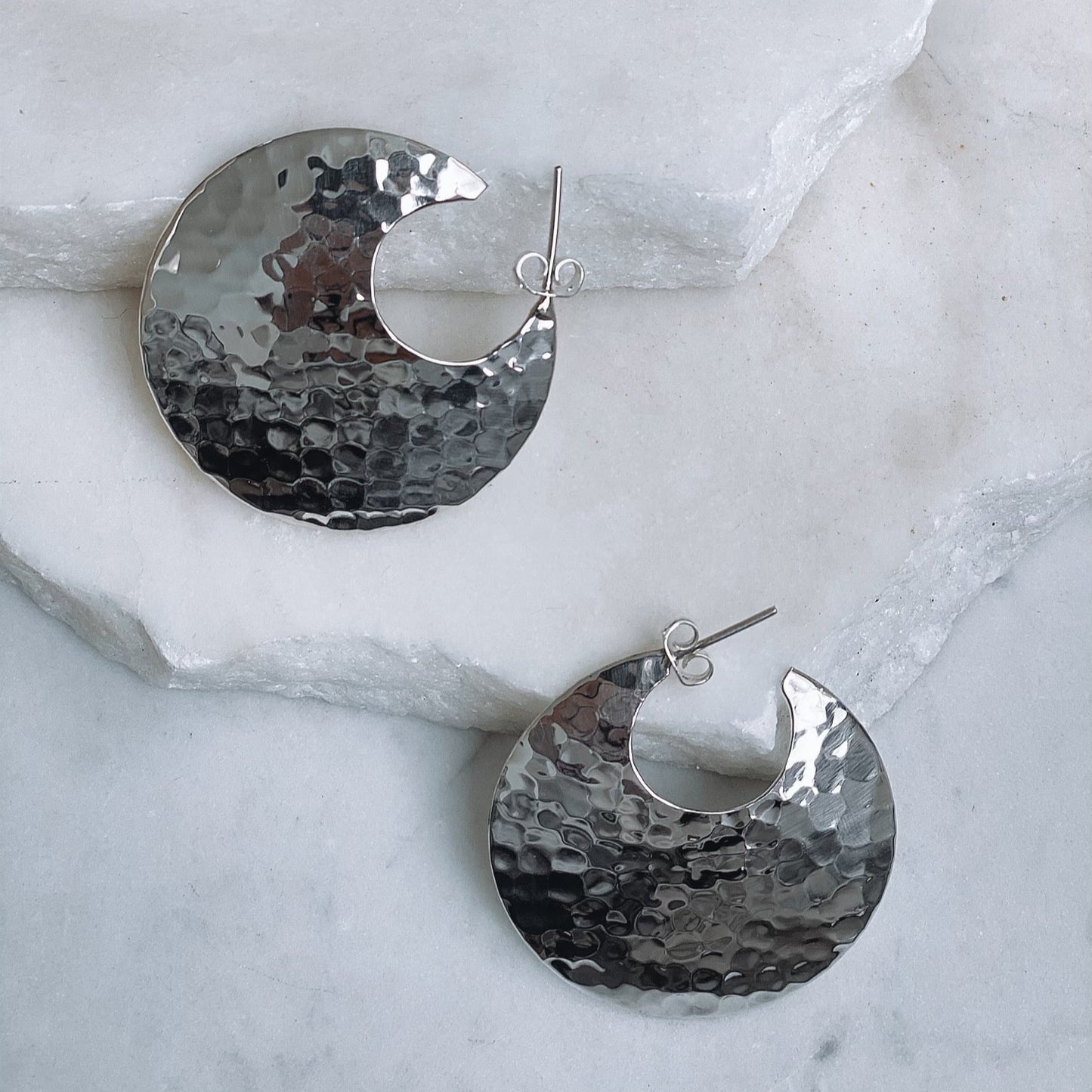 Round Beaten Bend Hoops