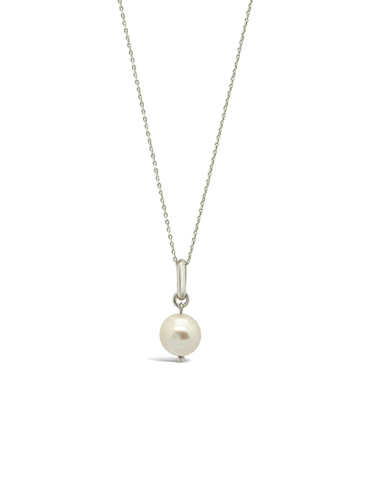 Featured Pearl Necklace