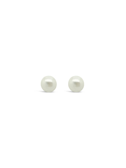 Button Pearl Studs