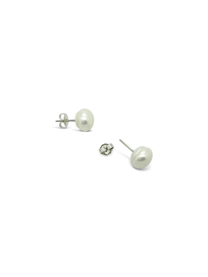 Button Pearl Studs