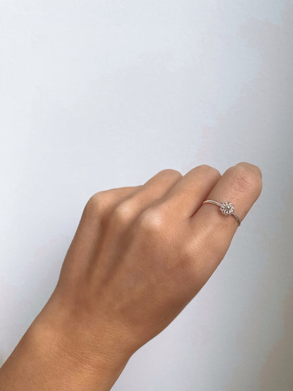 Fine Flower Ring