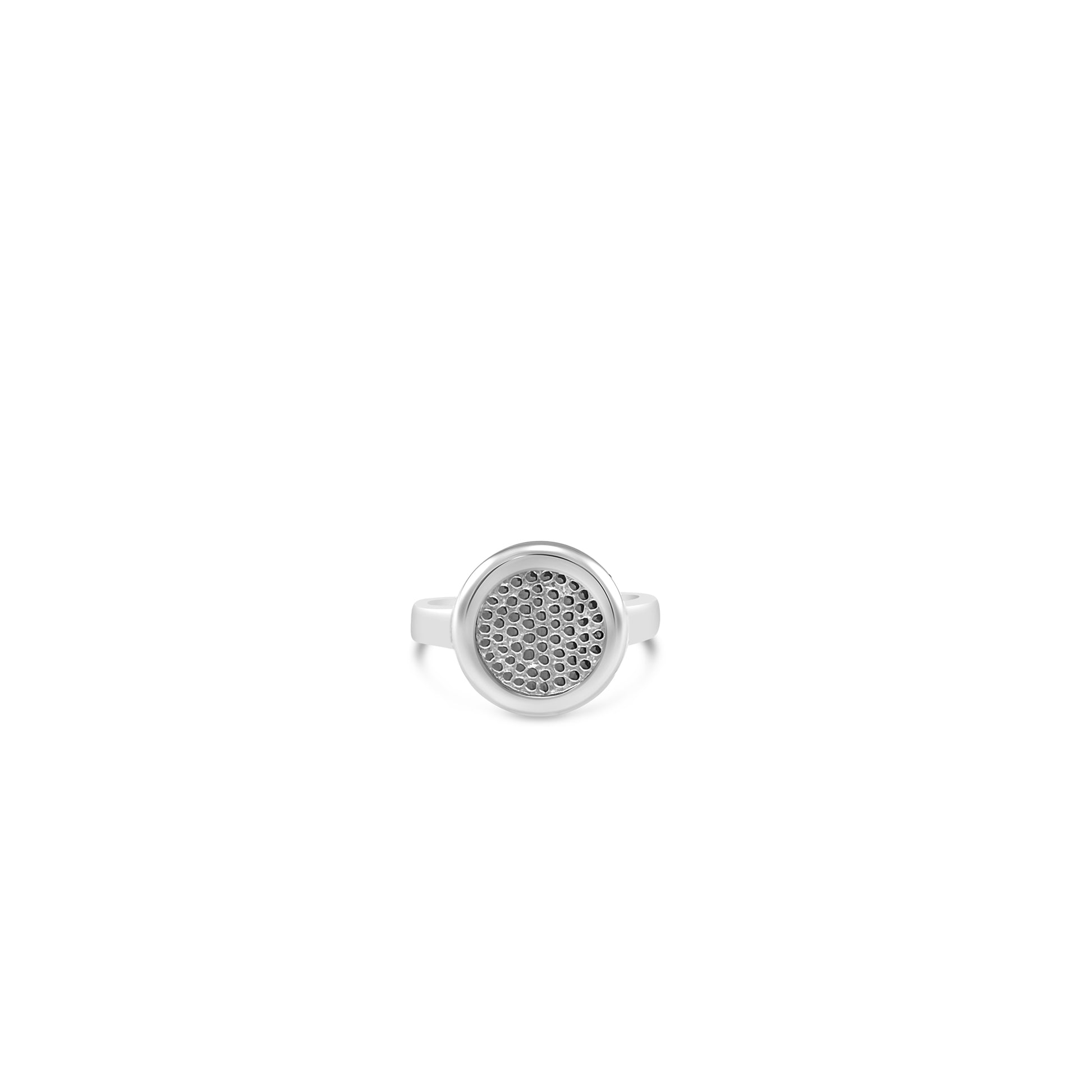 Detailed Circle Shape Ring