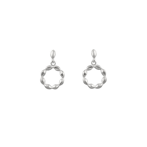 Detailed Circle Drop Earrings